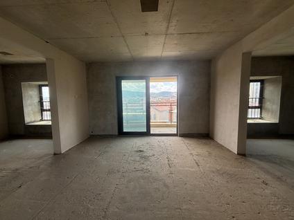 北京碧桂园(浅月湾)4室2厅143平中楼层/共8层