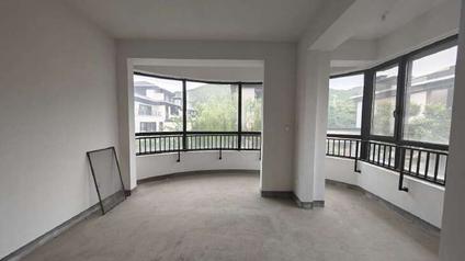 北京景粼原著4室2厅180平低楼层/共12层