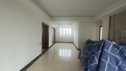 北京星湖湾4室2厅124平低楼层/共33层