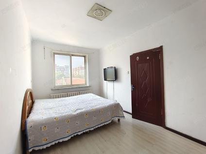 北京宏伟小区1室0厅43平高楼层/共7层