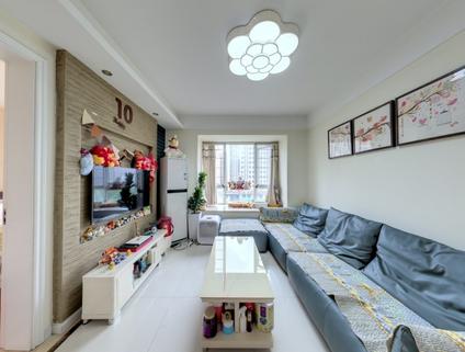 北京蓝光SOFA社区2室1厅72平中楼层/共20层