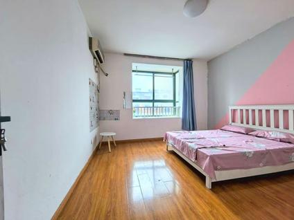 北京天景山公寓(春秀苑)3室2厅92.5平中楼层/共7层