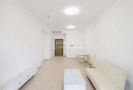 北京绿地IFC中央公馆B4地块3室2厅114平高楼层/共22层