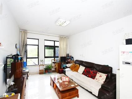 北京安亭新镇(德绍豪斯)2室2厅94.53平中楼层/共5层