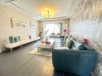 北京宁瑞水乡3室2厅145平低楼层/共33层