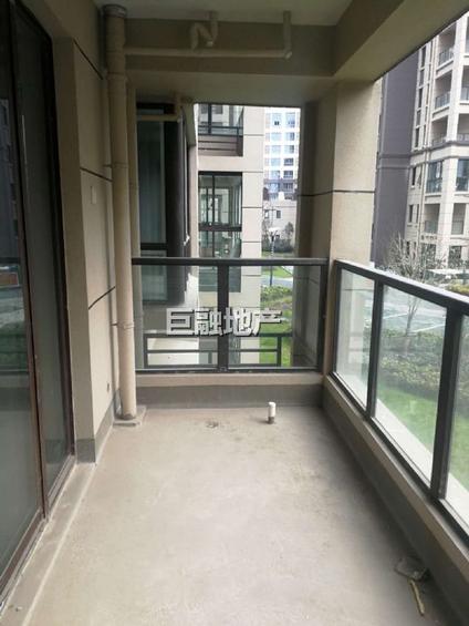 南京紫晶未来城4室2厅138平低楼层/共17层