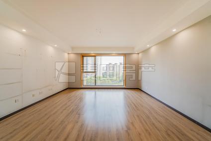 北京东湖湾(西区)4室2厅218平中楼层/共32层