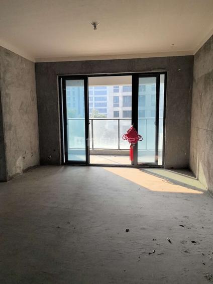 北京宝龙世家4室2厅140平低楼层/共11层