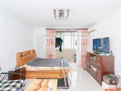 北京仓南胡同12号院3室1厅75.11平中楼层/共6层