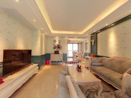 海口和信广场3室1厅124平低楼层/共27层