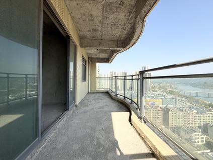 北京源江豪庭5室2厅188平高楼层/共27层