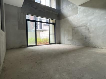 北京越秀滨江盛悦4室3厅140.36平低楼层/共3层