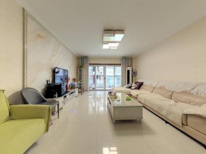 北京娱乐花园3室2厅137平低楼层/共6层