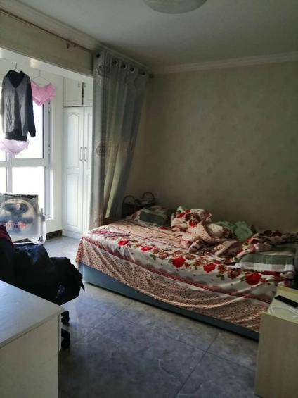 北京鸿坤罗纳河谷果岭墅3室2厅134平低楼层/共18层