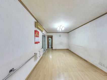 广州海富花园2室1厅81平低楼层/共18层