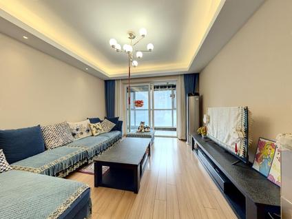 西安万科东方传奇3室2厅121.66平低楼层/共34层