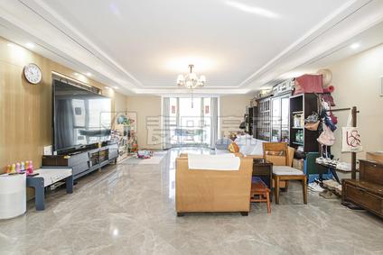 北京八斗4室2厅179.26平低楼层/共18层