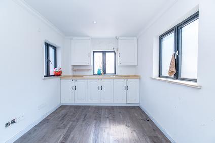 北京安乐坊3室2厅135平低楼层/共3层