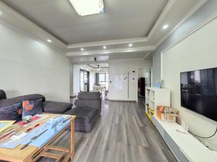 北京华晨山水洲城4室2厅136.83平中楼层/共32层