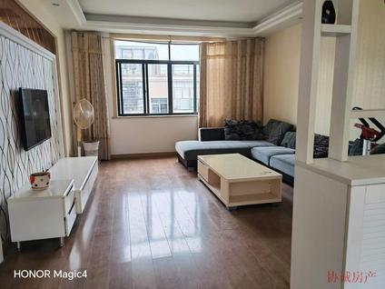 上饶新龙花苑4室3厅151平高楼层/共6层