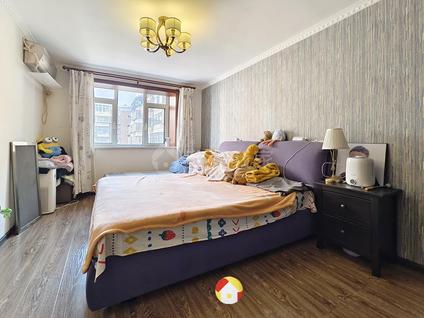 北京银行里小区2室1厅66.57平中楼层/共6层