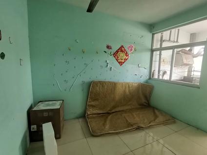 北京菏建小区3室2厅105平高楼层/共6层