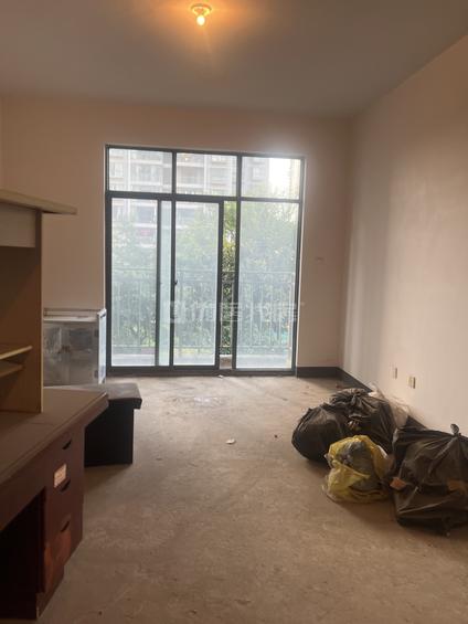 北京普照兴园2室2厅89平低楼层/共22层