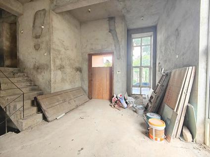 东莞丰泰华园山庄5室3厅298平低楼层/共3层