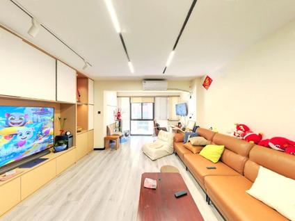 厦门香榭园3室2厅126.35平低楼层/共7层