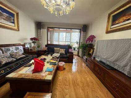 北京海宏一号C区3室2厅136平低楼层/共34层