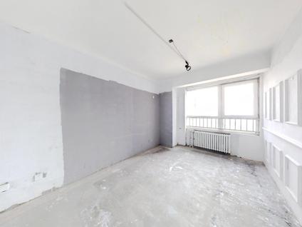 北京世贸商都3室2厅120平中楼层/共26层