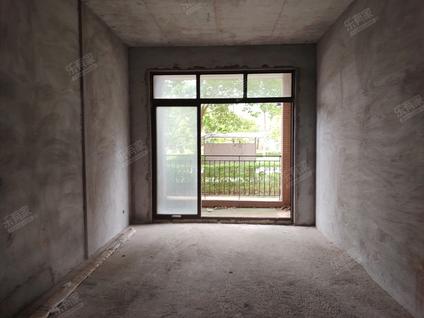 北京君华新城3室2厅107.1平低楼层/共33层