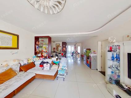 北京蓝山国际公寓3室1厅155.42平低楼层/共14层