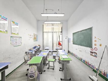 北京恒大金碧新城3室2厅134.81平低楼层/共29层