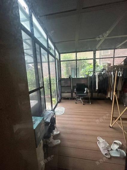 北京绿地海域苏河源(一期)4室2厅146平低楼层/共27层