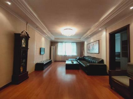 北京盛华园3室2厅167.48平低楼层/共17层