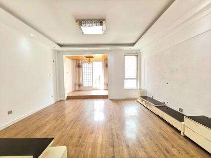 北京凤凰太阳城3室2厅135平中楼层/共6层