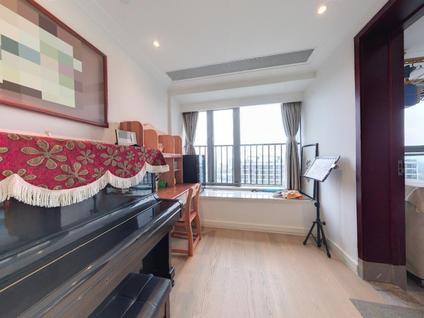 北京翠湖香山(百合苑)4室2厅155.47平高楼层/共37层