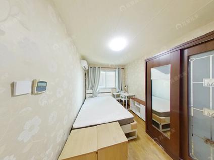 北京马甸经典家园1室1厅55平低楼层/共24层