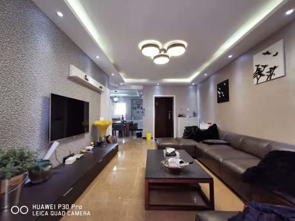 北京三里洋房3室2厅135平低楼层/共8层