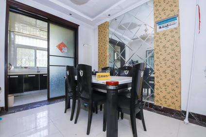 北京上阳花园(西工)4室2厅155.7平低楼层/共6层