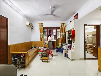深圳新城花园(宝安)4室2厅86平中楼层/共7层