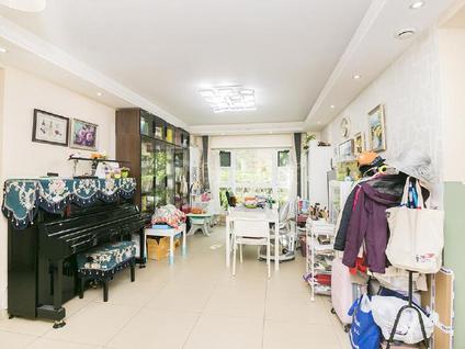 北京中海金石公馆2室1厅85.7平低楼层/共18层