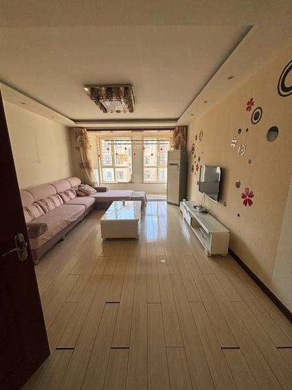 北京汇英名郡2室2厅88.91平中楼层/共7层