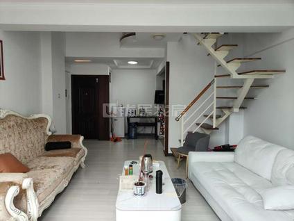 北京青春海岸公寓3室2厅131平中楼层/共12层