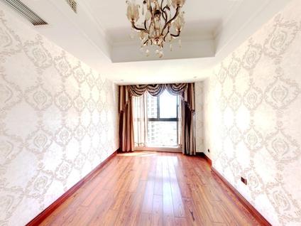 温州中央公馆(乐清)5室2厅180平中楼层/共25层