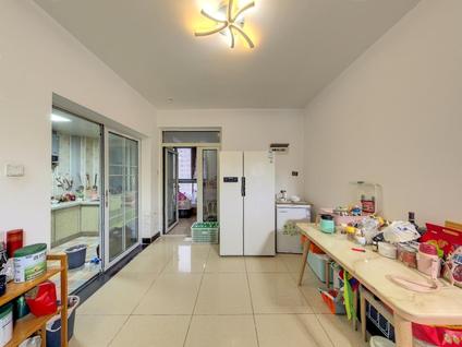 北京五矿万境水岸(二期)3室2厅140平高楼层/共33层