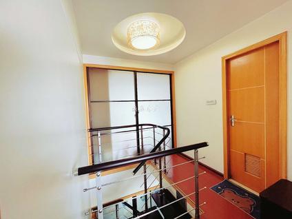 北京聚金广场2室2厅50平高楼层/共10层