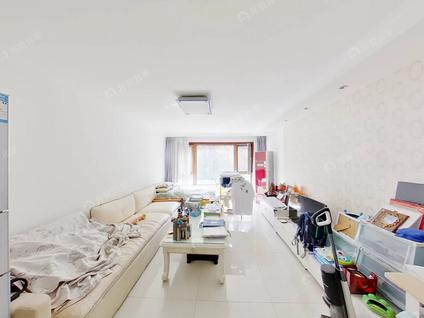 北京万科中粮假日风景3室2厅134.51平低楼层/共9层