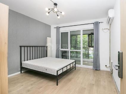 北京中海金玺公馆5室1厅134.14平低楼层/共20层